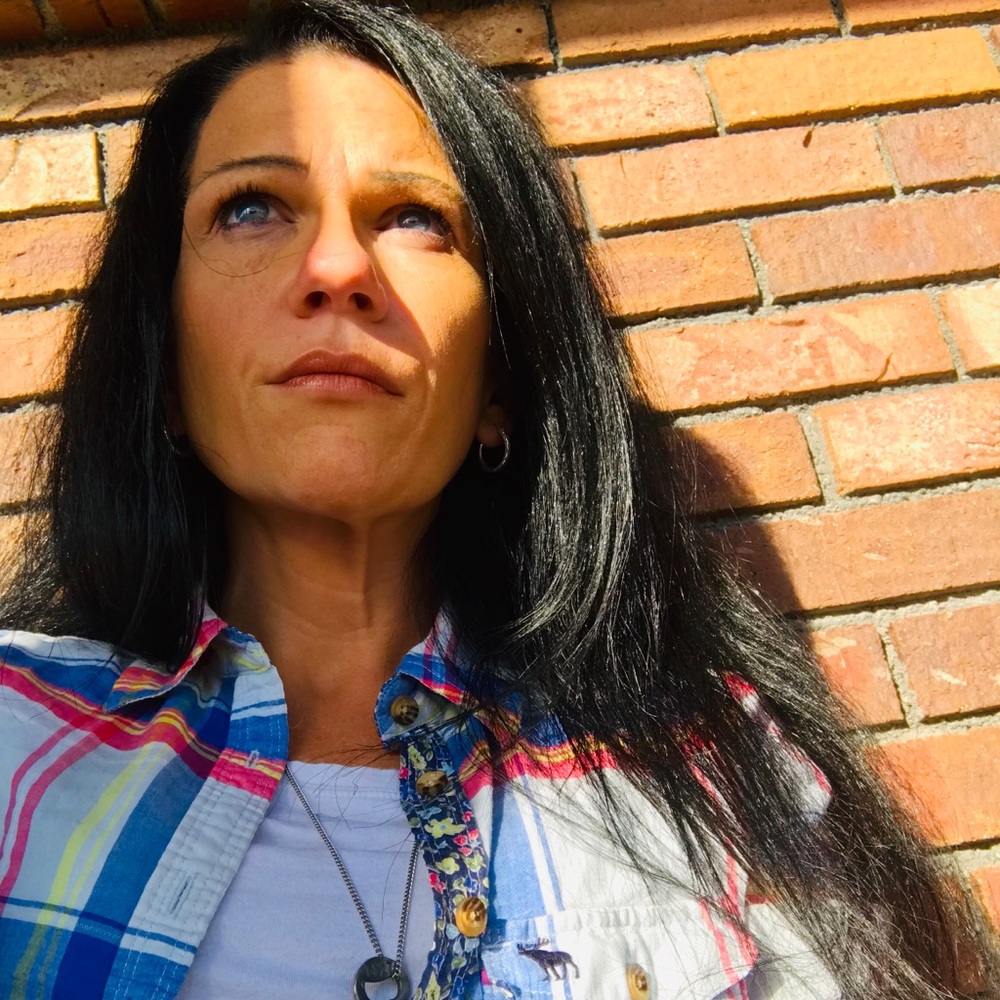 Meet your Posher, Carey